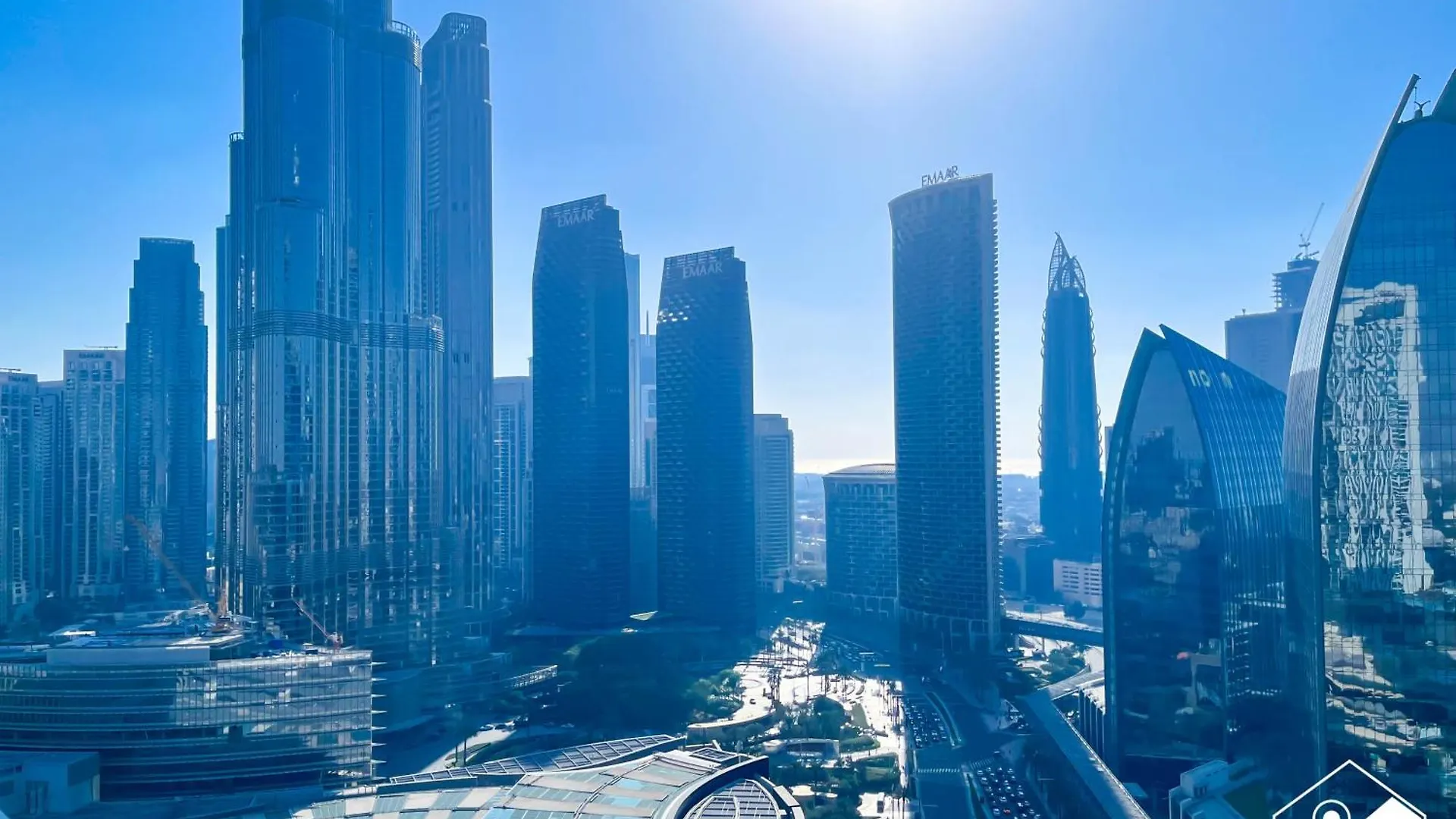 Burj Khalifa View Suite Steps From Dubai Mall United Arab Emirates