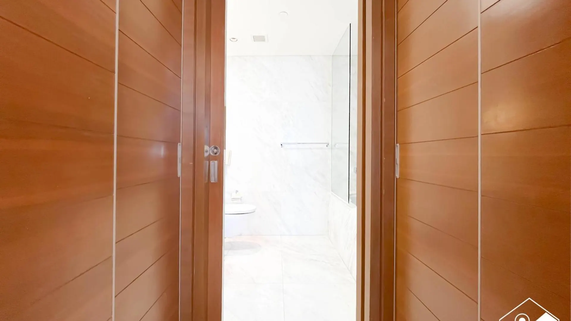 Burj Khalifa View Suite Steps From Dubai Mall 0*,  United Arab Emirates